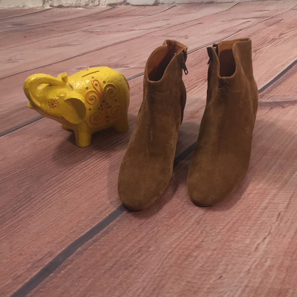 Isabel Marant Dicker Suede Ankle Boots in Tan